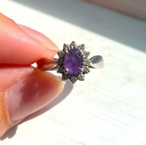 Birthstone Ring. 4k white gold.